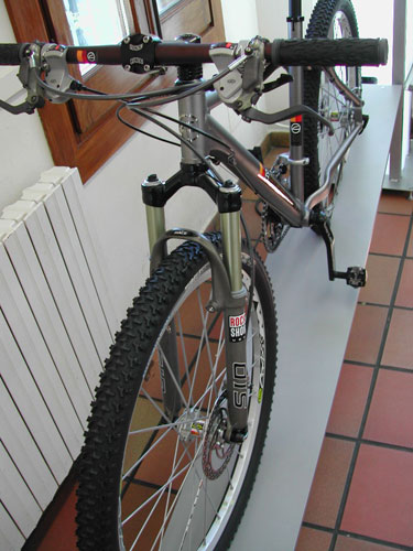Presentation Commencal - 7.jpg - biking66.com
