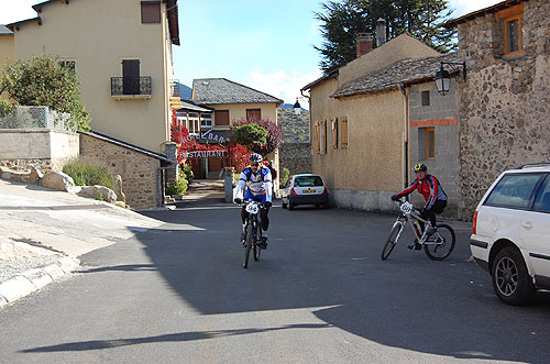 Rando VTT d'Angoustrine - Rando finale du trophe Pyrnes Roussillon 2010 - randovtt-bis-035.jpg - biking66.com